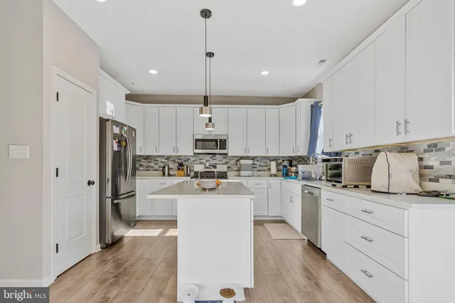 $3,000 | 1735 Wood Carriage Way, Unit 101, Severn, MD 21144