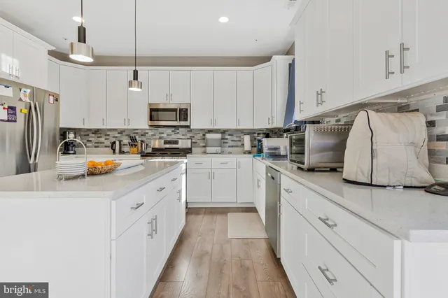 $3,000 | 1735 Wood Carriage Way, Unit 101, Severn, MD 21144