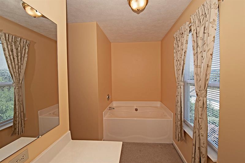 1080 Rural Ridge Drive Cheswick, PA 15024 - Photo 13 of 20