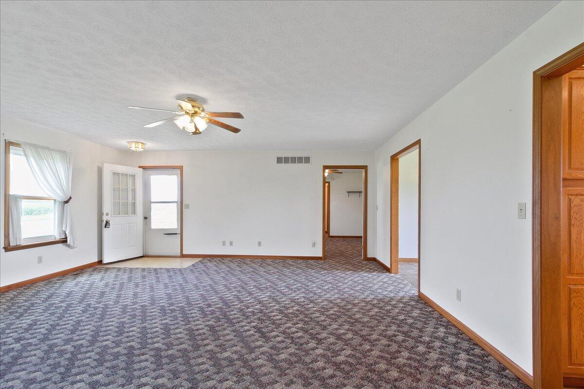 4972 Clark Road Urbana, OH 43078 - Photo 7 of 58