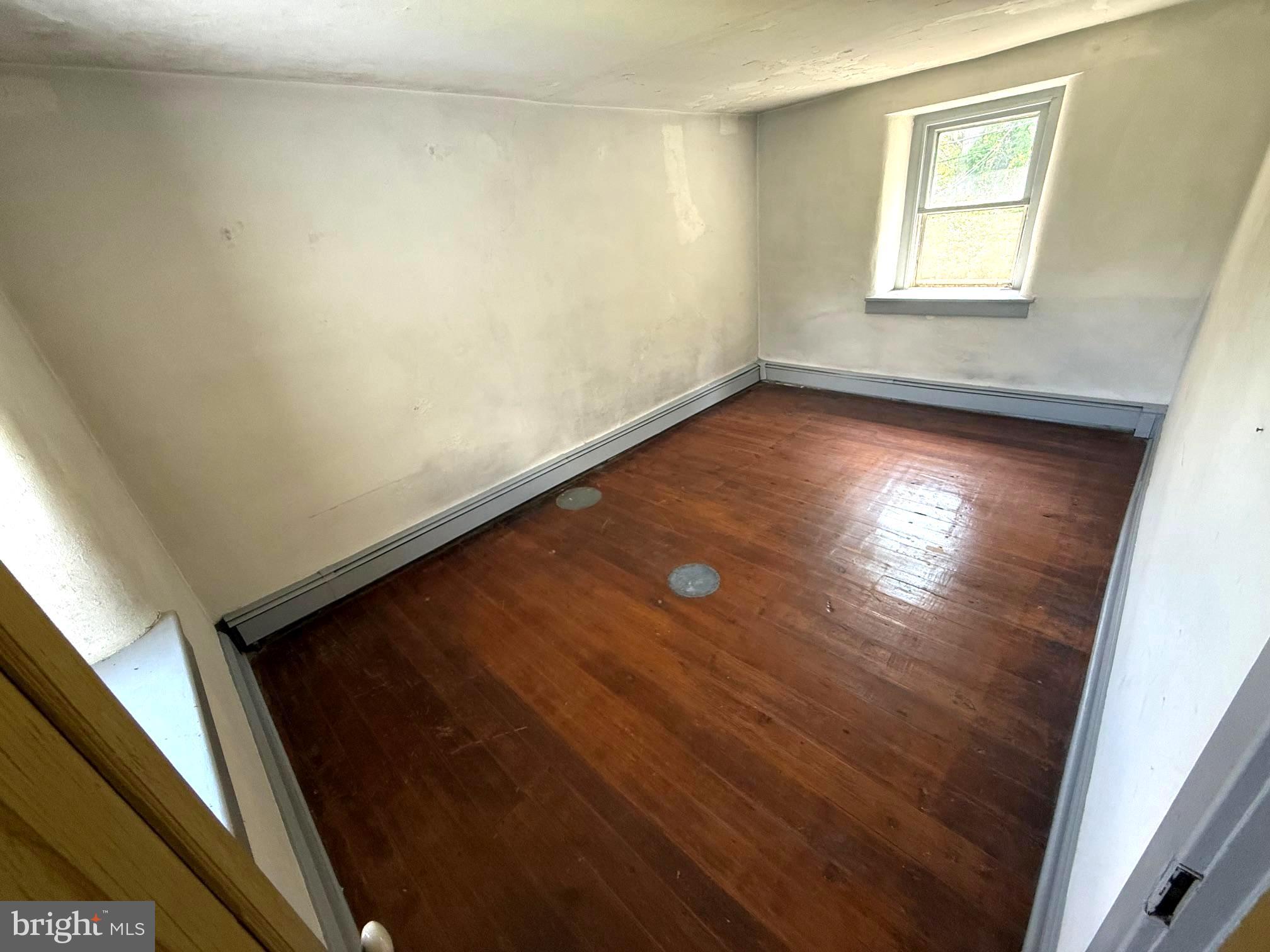 1271 Temple Road Pottstown, PA 19465 - Photo 21 of 31 Bedroom 1