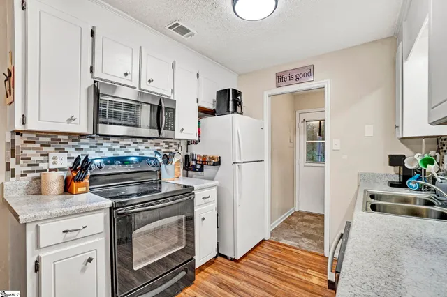 $185,000 | 122 Abbey Court, Greenwood, SC 29649