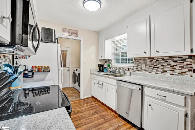 $185,000 | 122 Abbey Court, Greenwood, SC 29649