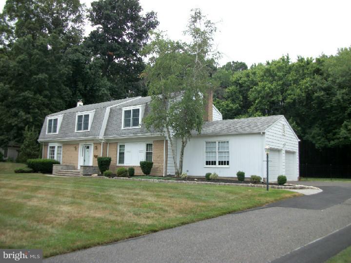 304 North Riding Drive Moorestown, NJ 08057 - Photo 1 of 21 Gallery Image 1