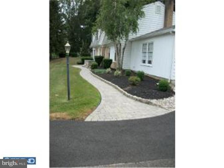 304 North Riding Drive Moorestown, NJ 08057 - Photo 2 of 21 Gallery Image 2