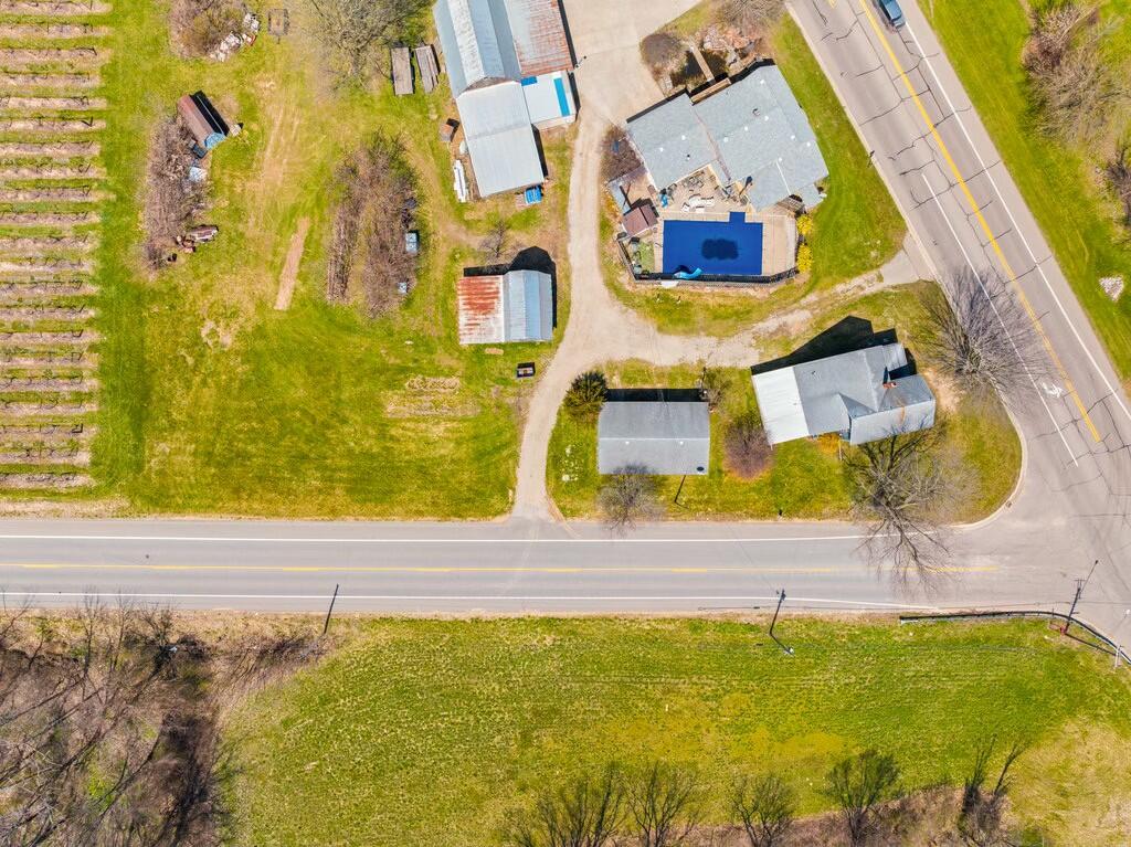 1699 East John Beers Road St. Joseph, MI 49085 - Photo 23 of 25 tempImage9ZgBxW
