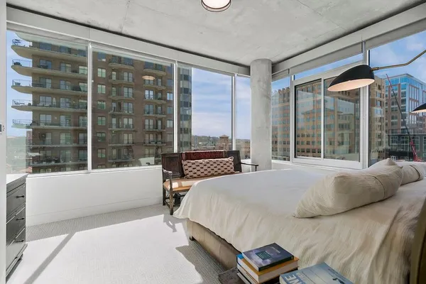 $950,000 | 4646 Broadway Boulevard, Unit 3S, Kansas City, MO 64112