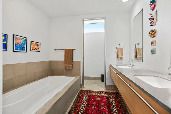 $950,000 | 4646 Broadway Boulevard, Unit 3S, Kansas City, MO 64112