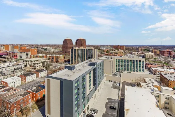 $950,000 | 4646 Broadway Boulevard, Unit 3S, Kansas City, MO 64112
