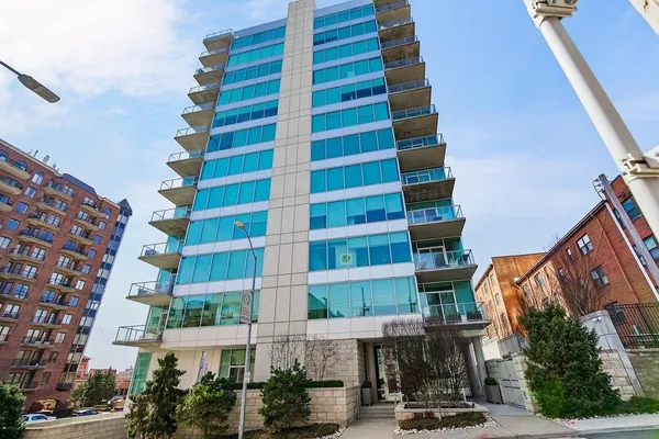 $950,000 | 4646 Broadway Boulevard, Unit 3S, Kansas City, MO 64112