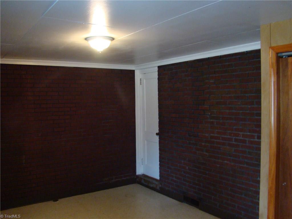 235 Rolling Road Burlington, NC 27217 - Photo 13 of 19 Gallery Image 13