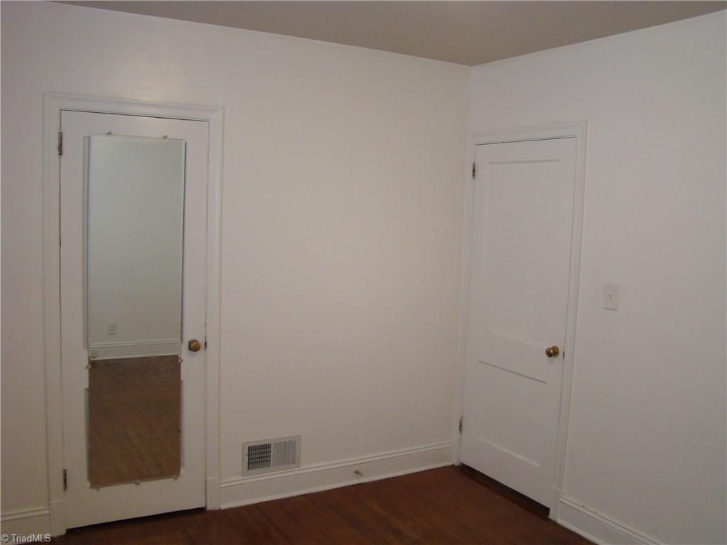 235 Rolling Road Burlington, NC 27217 - Photo 9 of 19 Gallery Image 9