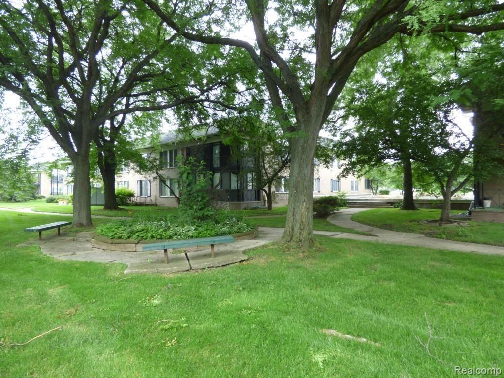 25720 Southfield Road, Unit 102 Southfield, MI 48075 - Photo 38 of 39