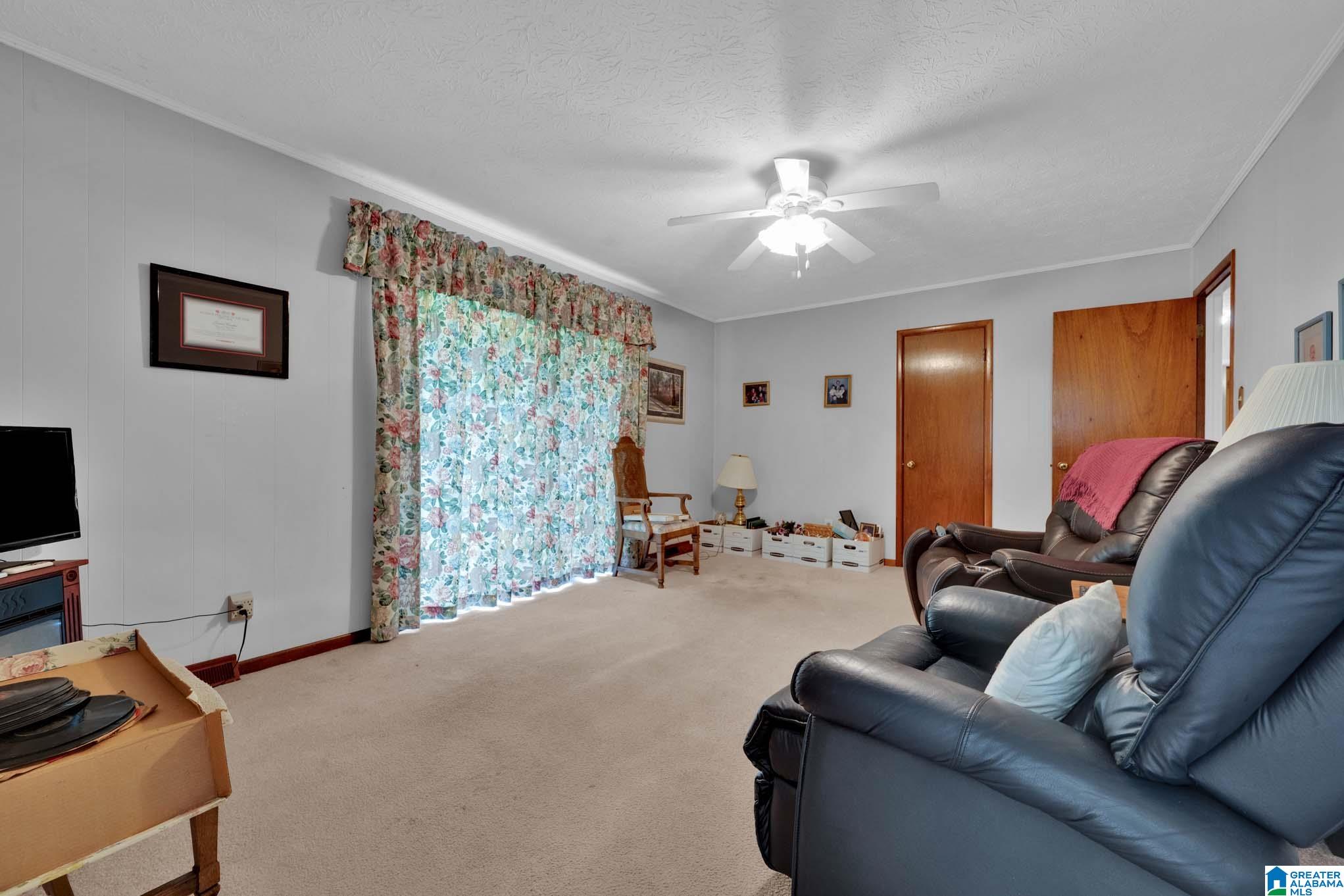 700 Generose Street Sylacauga, AL 35151 - Photo 7 of 34