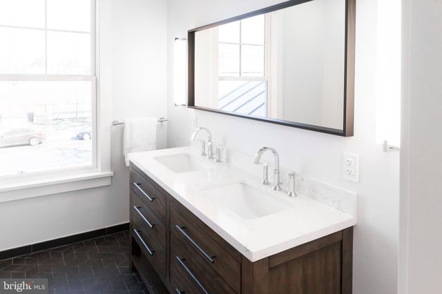 $1,206,500 | 1231 E Street Southeast, Washington, DC 20003