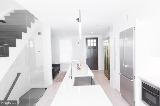 $1,206,500 | 1231 E Street Southeast, Washington, DC 20003