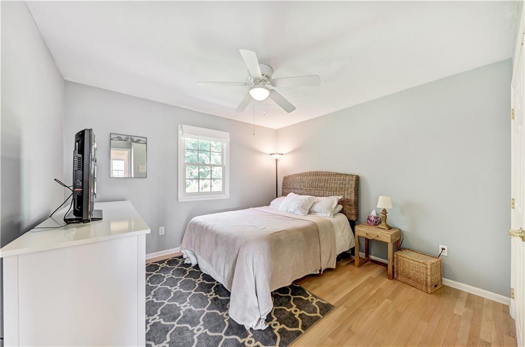 385 Cobblestone Circle McKees Rocks, PA 15136 - Photo 18 of 25