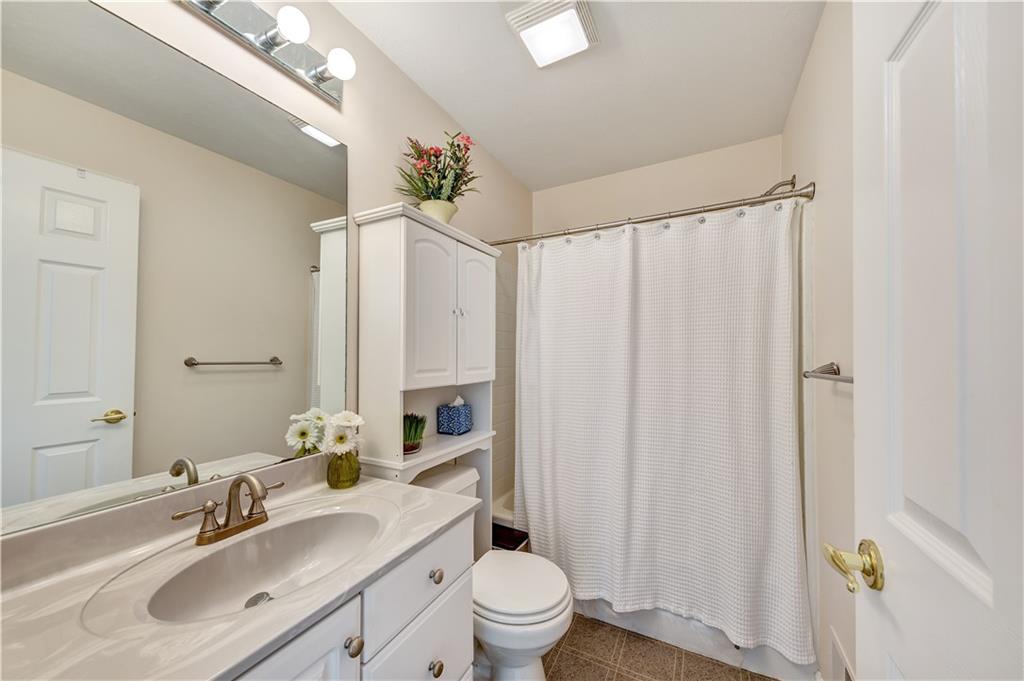 385 Cobblestone Circle McKees Rocks, PA 15136 - Photo 19 of 25