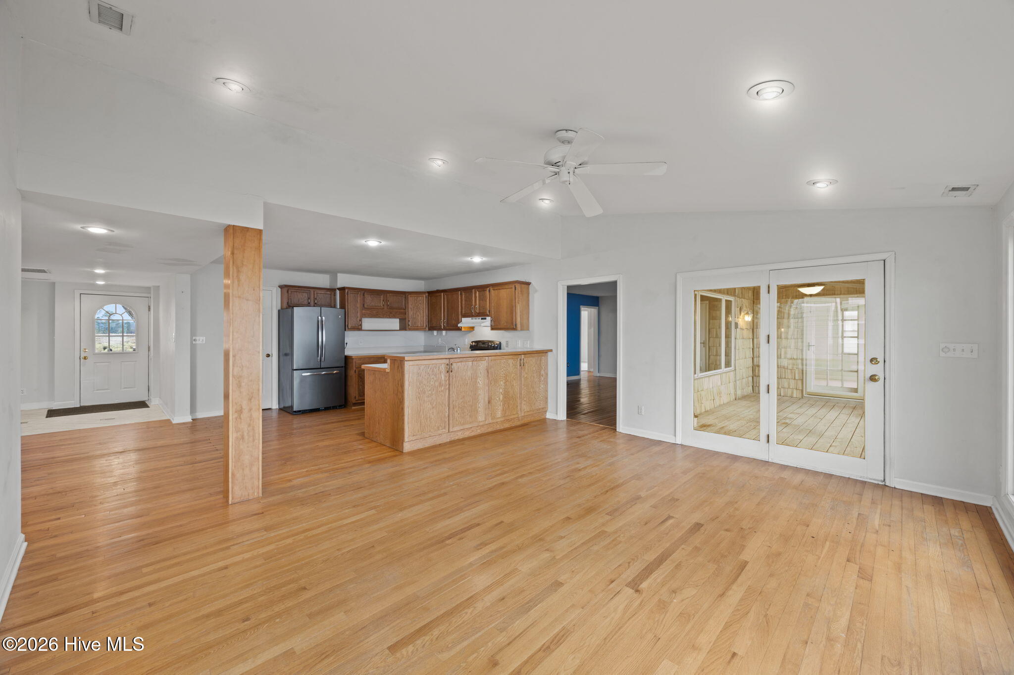 236 Morrison Road Oriental, NC 28571 - Photo 11 of 64 16-web-or-mls-0C0A2211_1