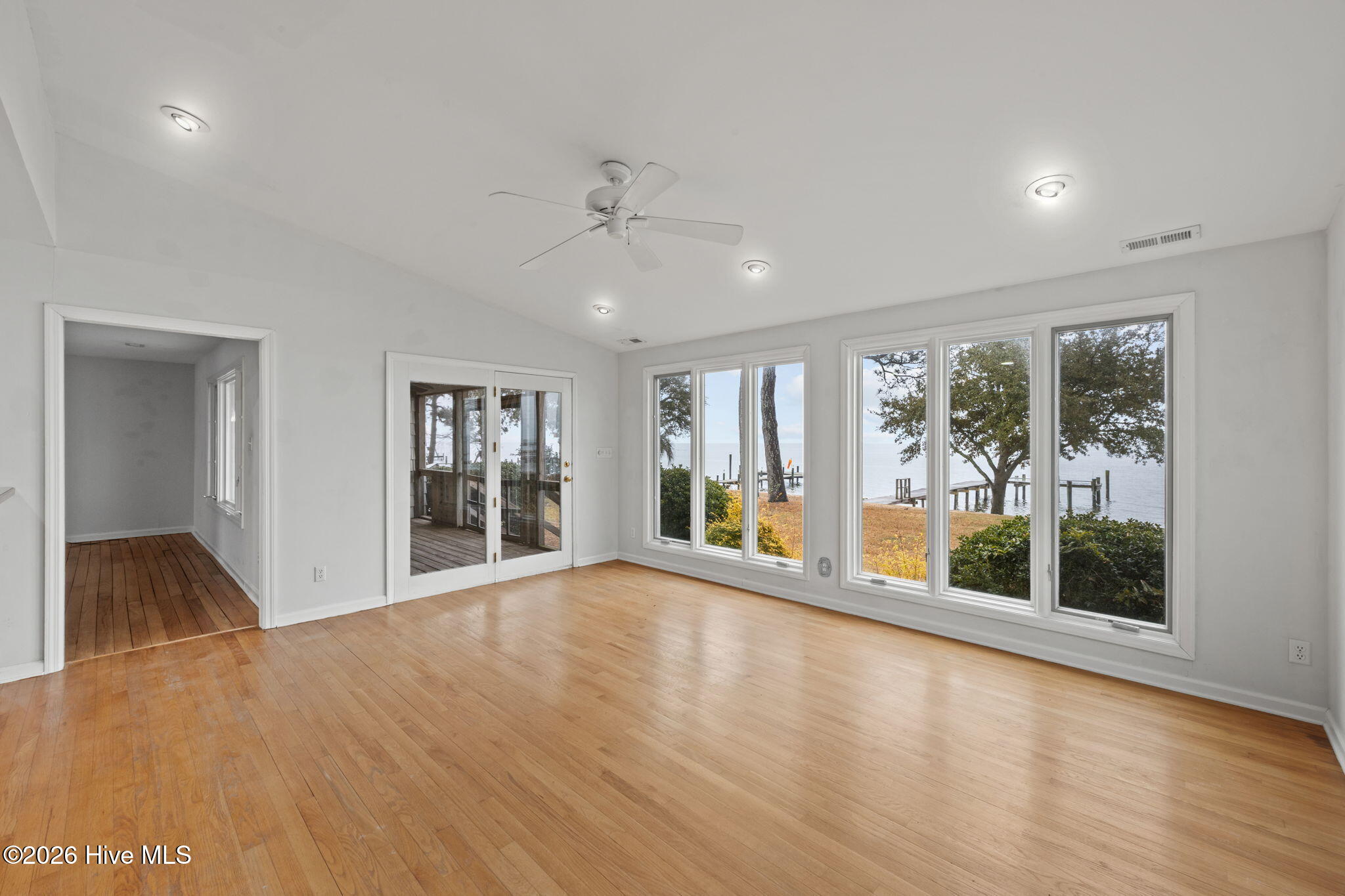 236 Morrison Road Oriental, NC 28571 - Photo 13 of 64 15-web-or-mls-0C0A2208_1