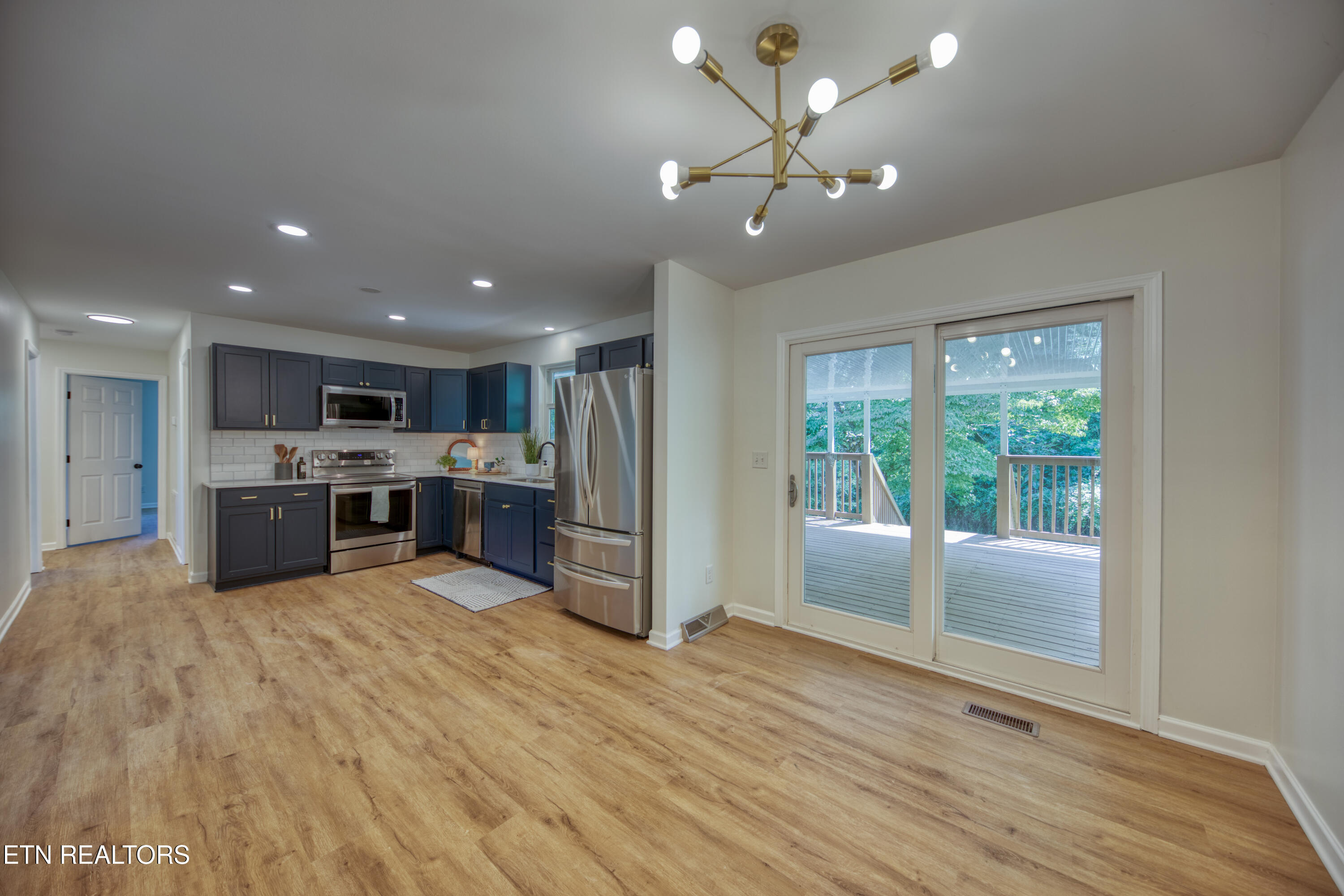 276 Sherwood Road Powell, TN 37849 - Photo 12 of 24 0H3A0242_112