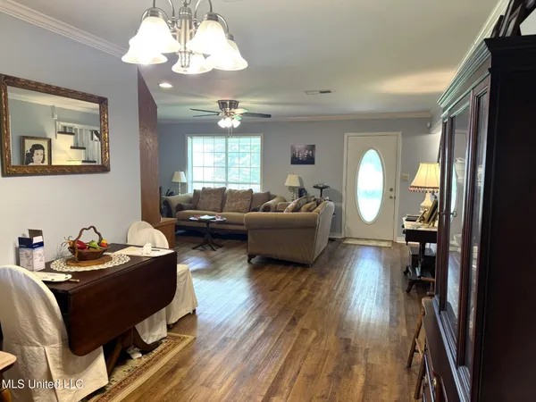 $479,900 | 1603 State Rte 568, Ferriday, LA 71334