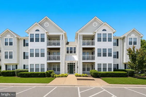 $375,000 | 7525 Snowpea Court, Unit 94, Alexandria, VA 22306