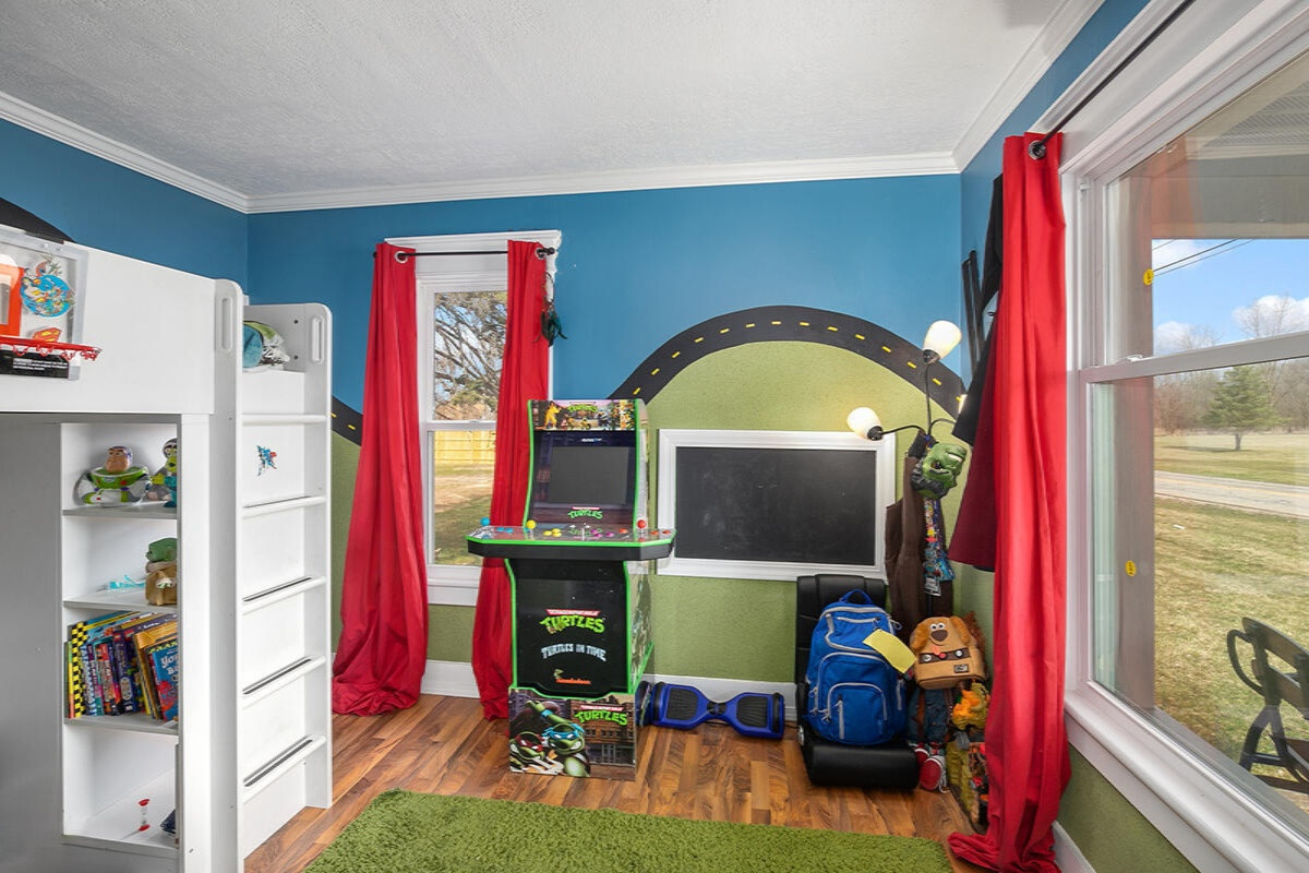 2001 North Canal Road Lansing, MI 48917 - Photo 10 of 26 IMG_1009