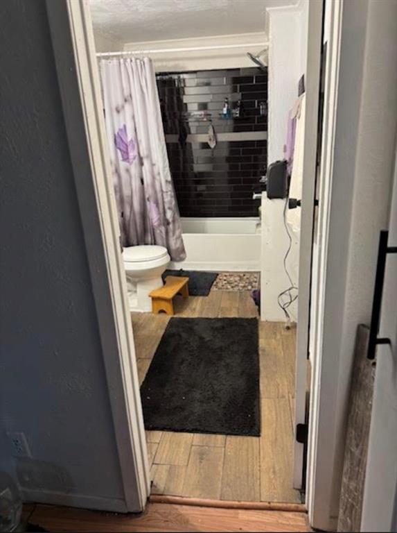 809 South Frances Street Terrell, TX 75160 - Photo 4 of 8 a view of entry way