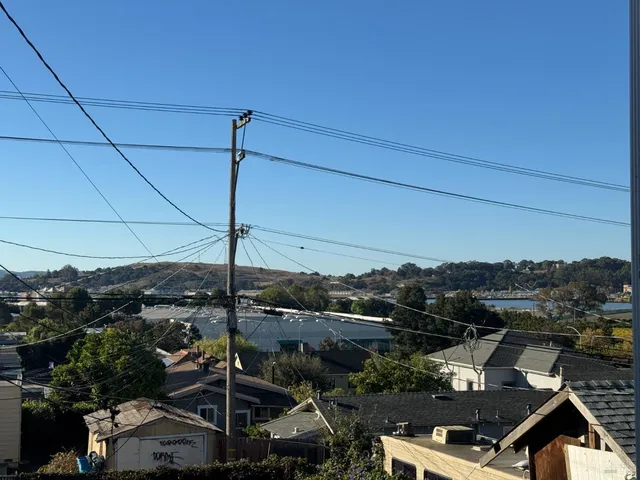 $2,695 | 637 Maine Street, Vallejo, CA 94590