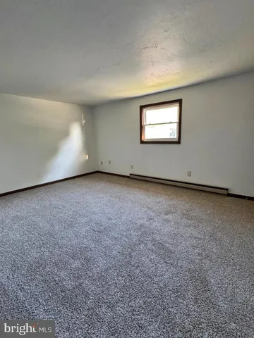 $1,395 | 205 Catalpa Lane, Red Lion, PA 17356