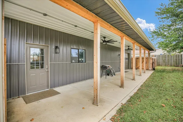 $400,000 | 303 West Evergreen Drive, St. Joseph, IL 61873