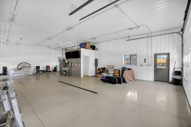 $400,000 | 303 West Evergreen Drive, St. Joseph, IL 61873