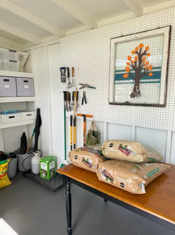 $400,000 | 303 West Evergreen Drive, St. Joseph, IL 61873