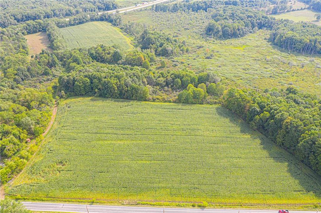 Rear of acreage joins I-80