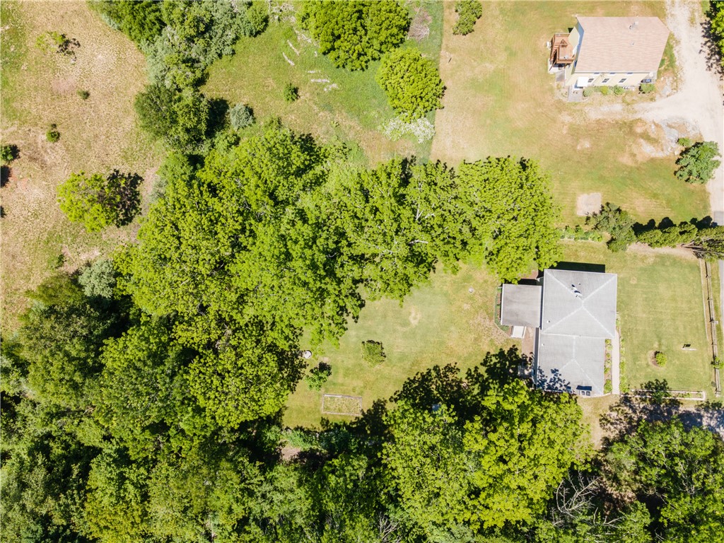 9 Christian Hill Road Westerly, RI 02891 - Photo 31 of 33