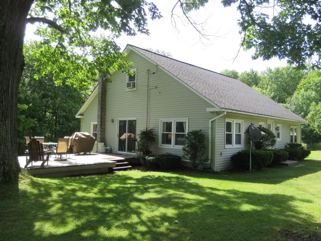 1856 Buck Hill Road Shaftsbury, VT 05201 - Photo 1 of 12 Gallery Image 1