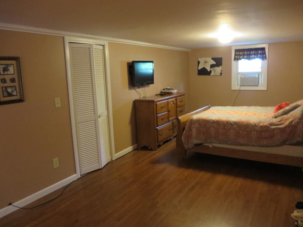 1856 Buck Hill Road Shaftsbury, VT 05201 - Photo 7 of 12 Gallery Image 7