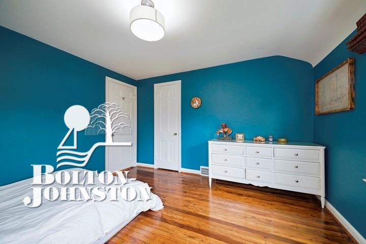1675 Fairholme Road Grosse Pointe Woods, MI 48236 - Photo 18 of 33
