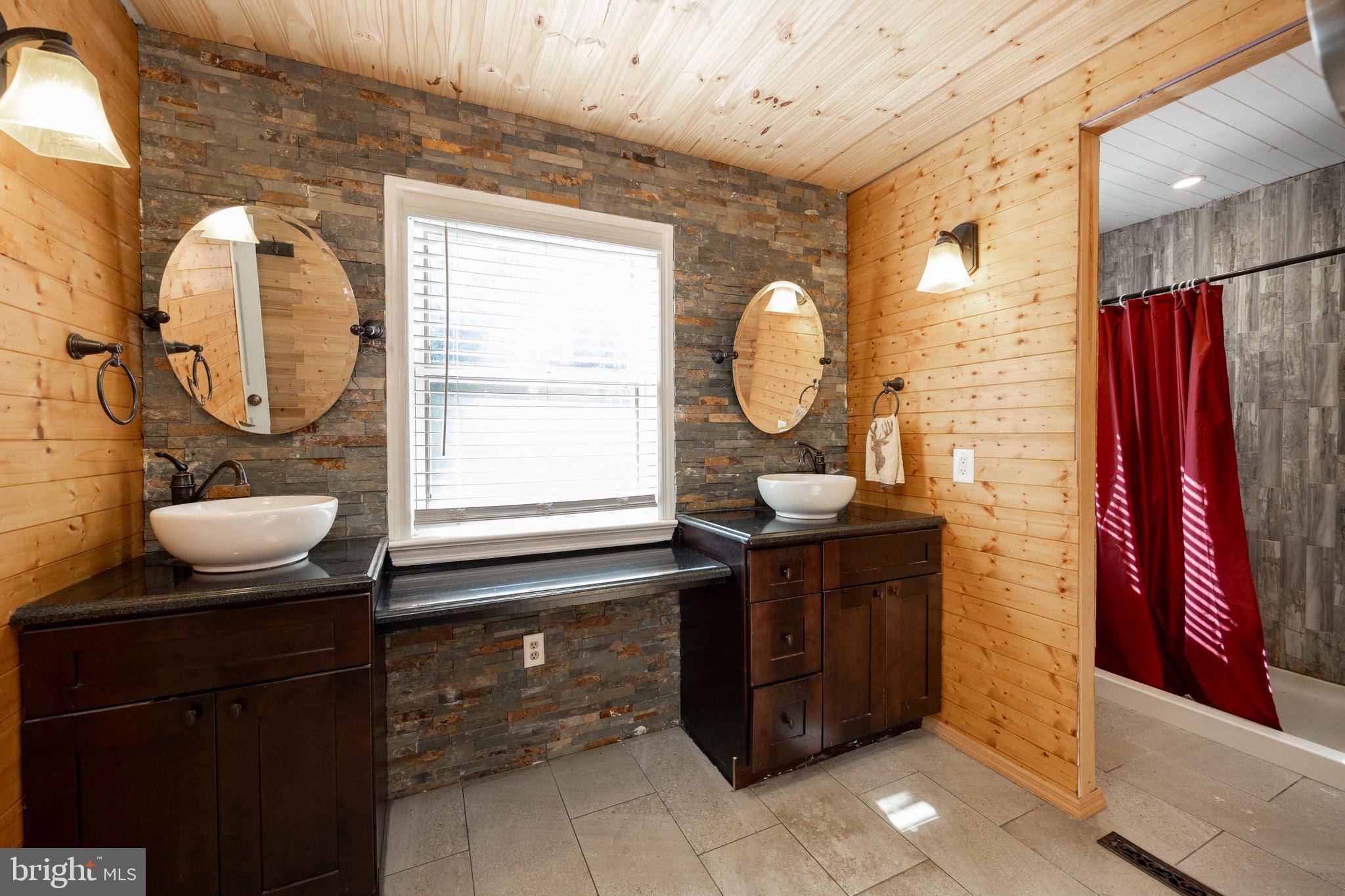 151 Bollinger Road Elverson, PA 19520 - Photo 15 of 37 Primary Bathroom