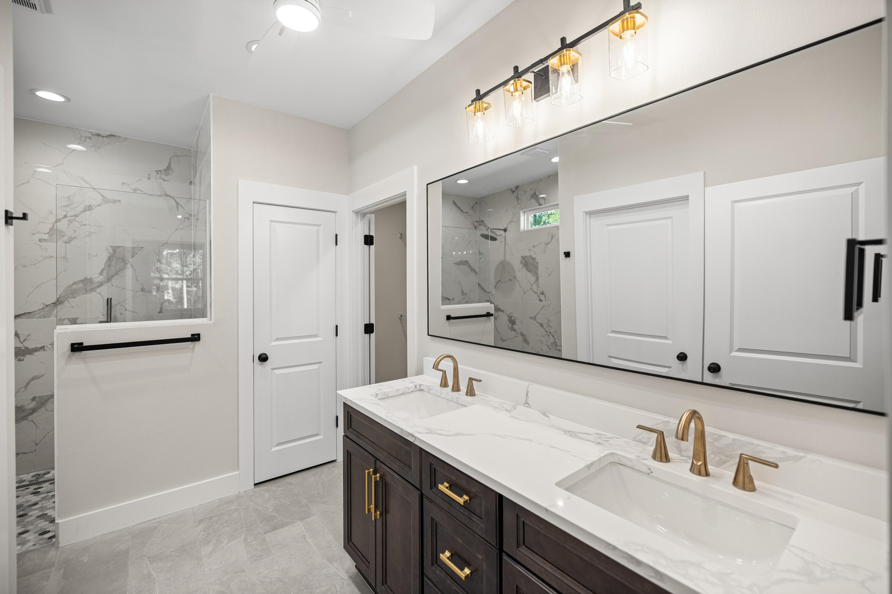 109 Spruce Street Freeport, FL 32439 - Photo 12 of 31 Master Bath 1