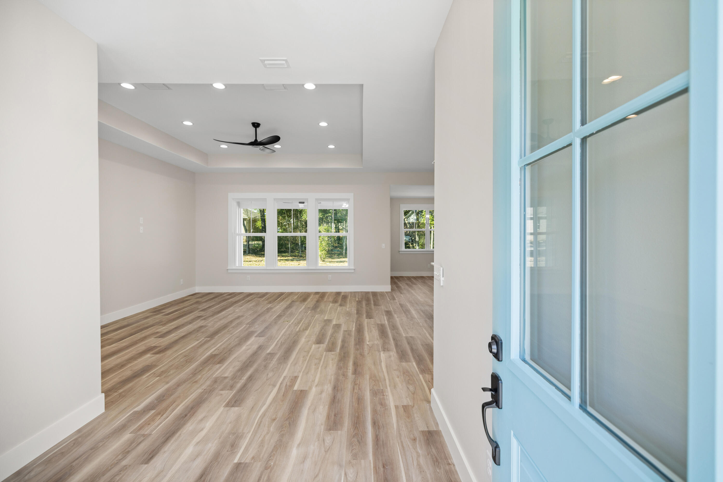 109 Spruce Street Freeport, FL 32439 - Photo 29 of 31 Foyer