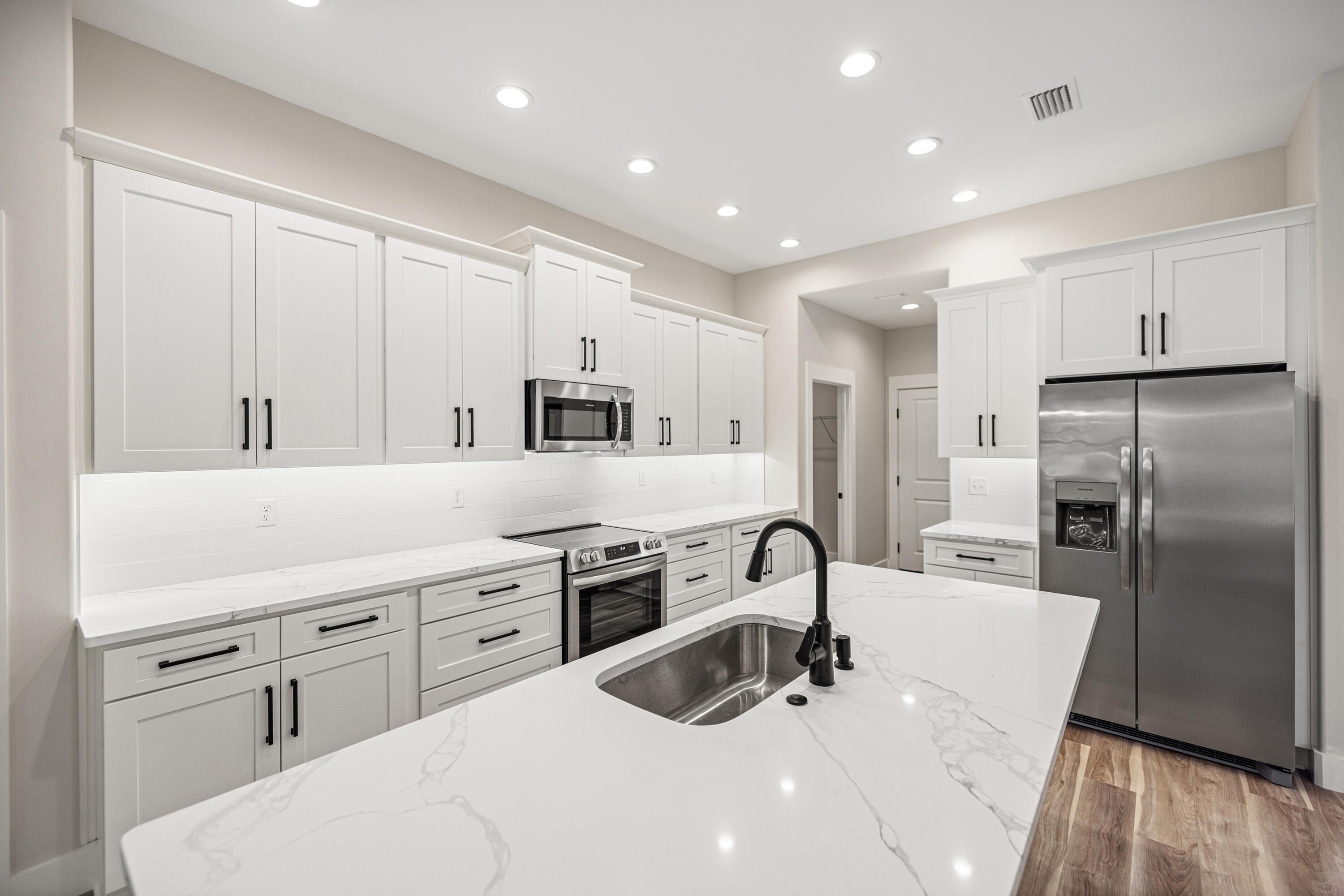 109 Spruce Street Freeport, FL 32439 - Photo 4 of 31 Kitchen 1