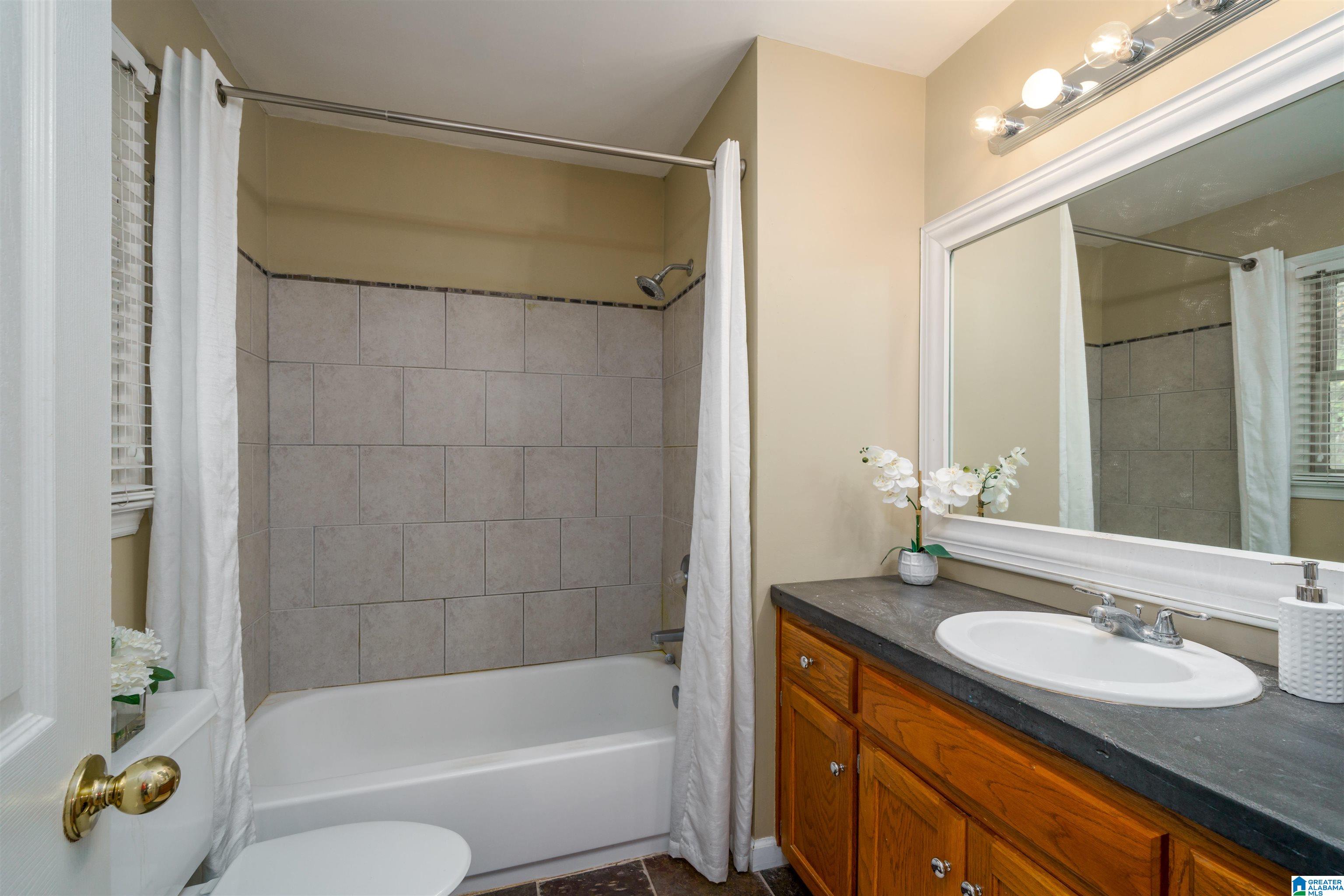 5064 Janet Lane Birmingham, AL 35210 - Photo 22 of 42