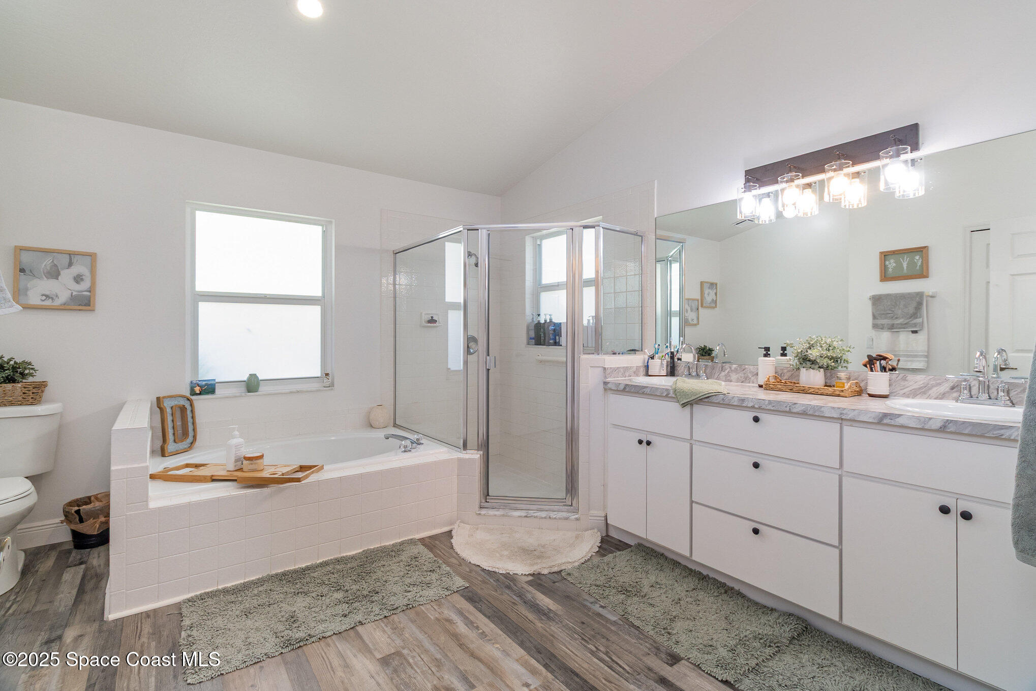 1170 Meadowbrook Road Northeast Palm Bay, FL 32905 - Photo 15 of 25 Primary Bathroom
