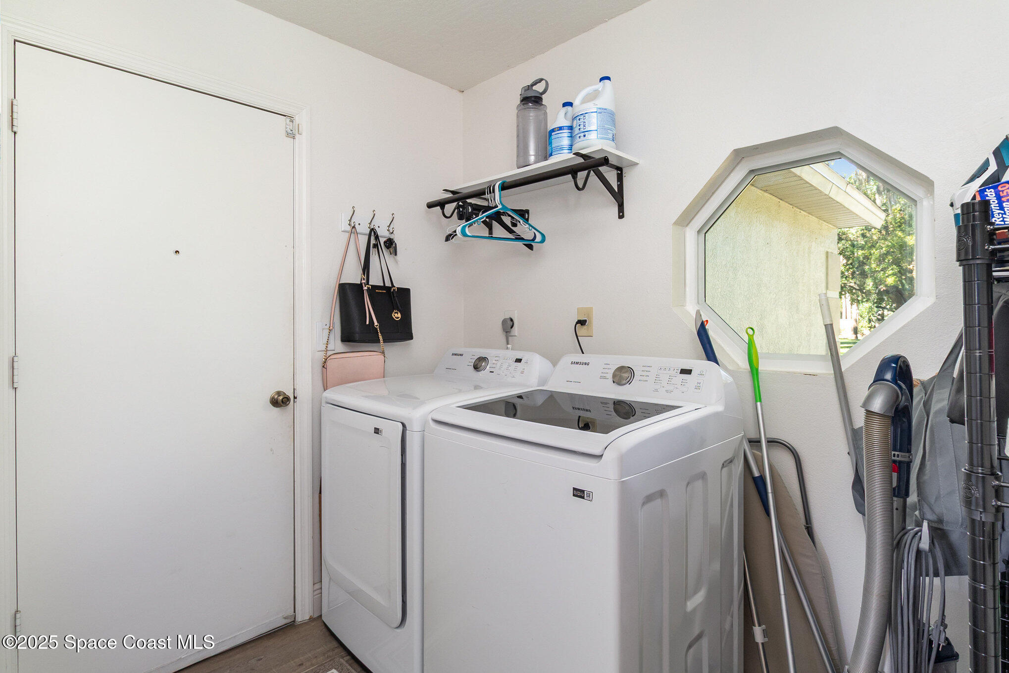 1170 Meadowbrook Road Northeast Palm Bay, FL 32905 - Photo 19 of 25 Laundry Room