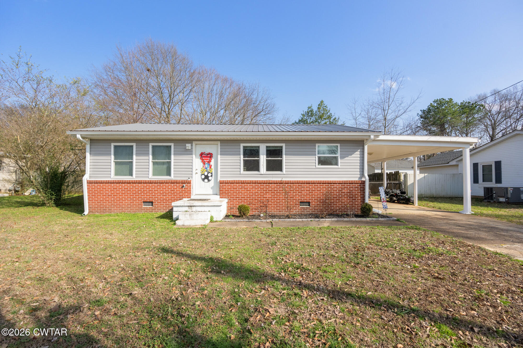 552 Weaver Street Lexington, TN 38351 - Photo 2 of 17 NZ9_8548