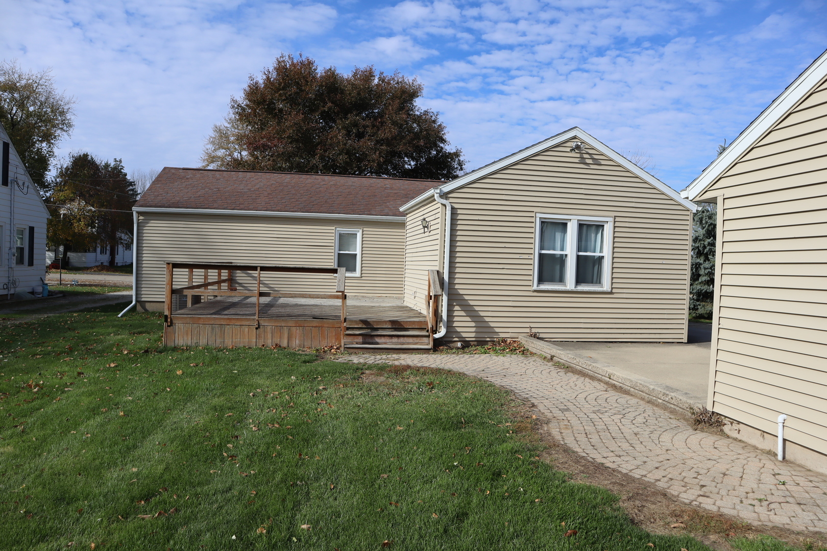 415 Whitver Street Walnut, IL 61376 - Photo 3 of 15 Gallery Image 3