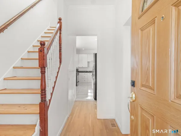$4,200 | 709 Tunxis Hill Road, Fairfield, CT 06825