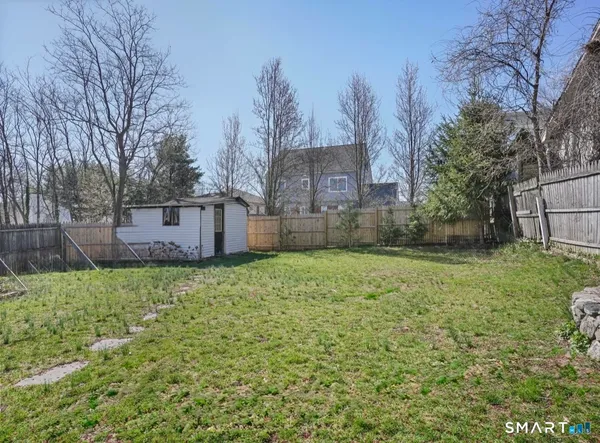 $4,200 | 709 Tunxis Hill Road, Fairfield, CT 06825